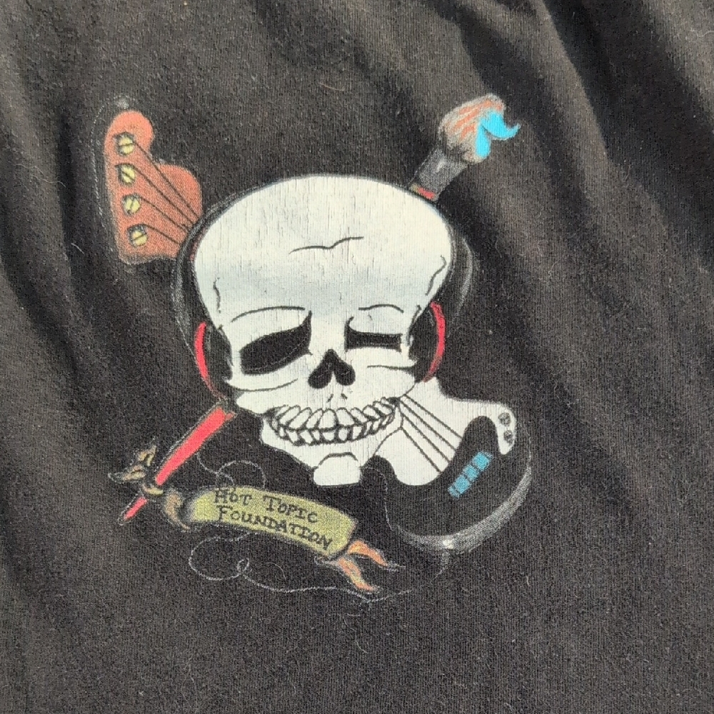 Hot Topic Foundation Charity Tee with Skull and Guitar Design - Size L